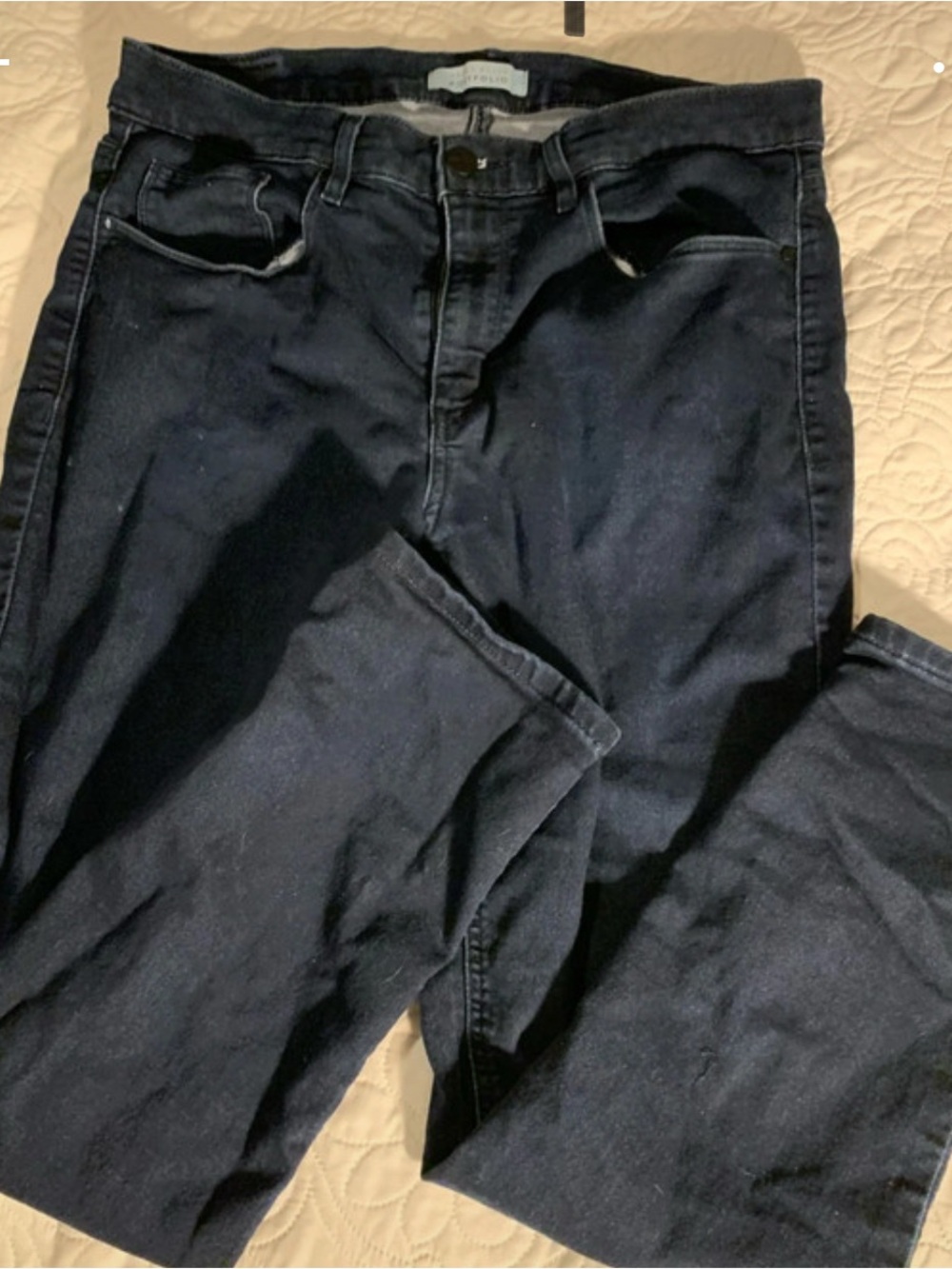 Men's Perry Ellis Portfolio jeans. Dark Blue